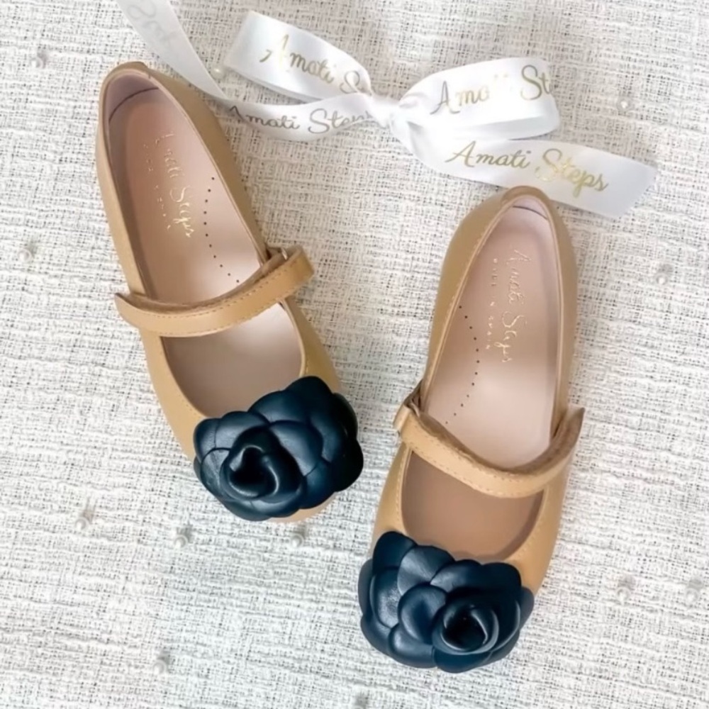 Amati steps  
Tan and Black Kids Shoes